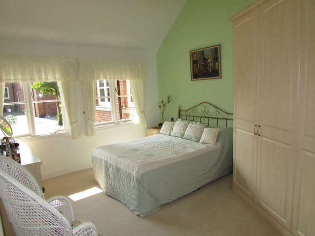  Image of 2 Bedroom Detached for sale at Whatcroft Hall Lane Whatcroft Cheshire, CW9 7SQ