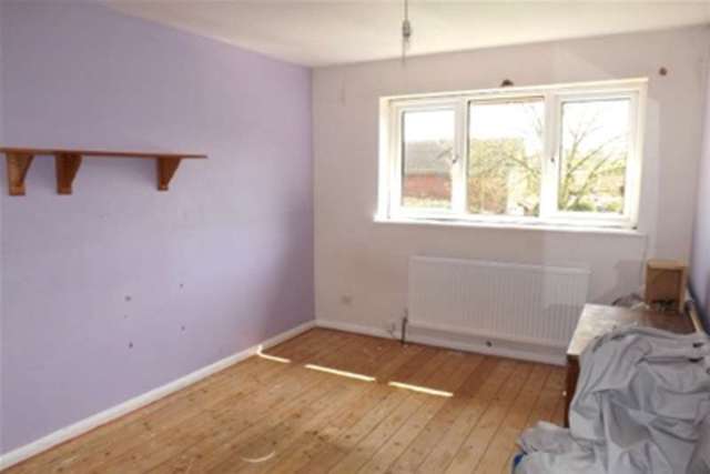  Image of 3 Bedroom Semi-Detached to rent at Bicester, OX26 4YQ