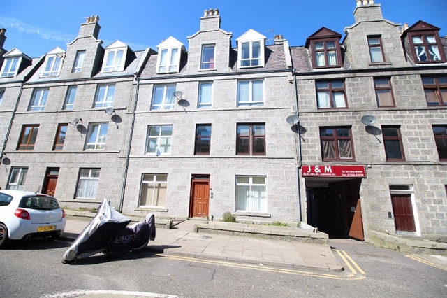  Image of 1 Bedroom Flat to rent at Torry Aberdeen Aberdeen, AB11 8BL