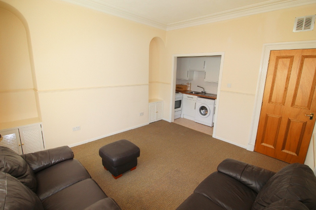 Image of 1 Bedroom Flat to rent at Torry Aberdeen Aberdeen, AB11 8BL