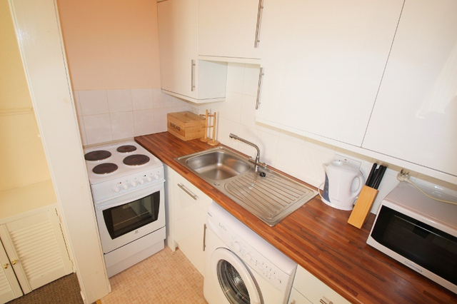  Image of 1 Bedroom Flat to rent at Torry Aberdeen Aberdeen, AB11 8BL
