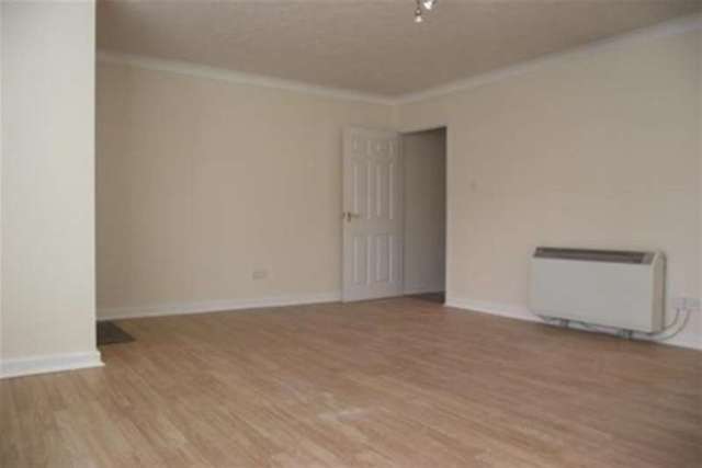  Image of 1 Bedroom Flat to rent at Cambridge, CB5 8LX