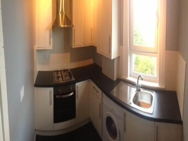  Image of 2 Bedroom Flat to rent at Stenhouse Edinburgh Edinburgh, EH11 3BX
