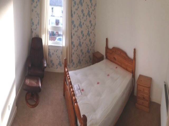  Image of 2 Bedroom Flat to rent at Stenhouse Edinburgh Edinburgh, EH11 3BX