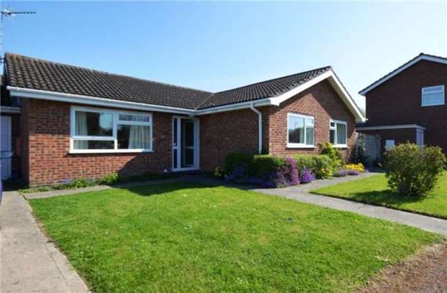  Image of 3 Bedroom Bungalow to rent at HAUXTON  Hauxton, CB22 5JB