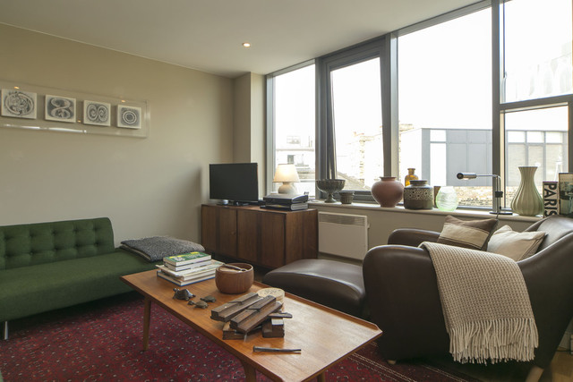  Image of 2 Bedroom Apartment to rent at London, EC2A 3EW