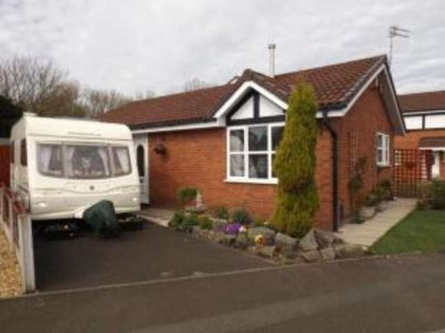  Image of 2 Bedroom Bungalow for sale at Fearnhead Warrington Fearnhead, WA2 0TH