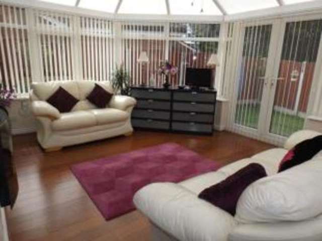  Image of 2 Bedroom Bungalow for sale at Fearnhead Warrington Fearnhead, WA2 0TH