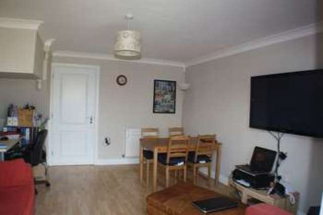  Image of 2 Bedroom Semi-Detached to rent at Barley Gardens Winnersh Wokingham, RG41 5JL