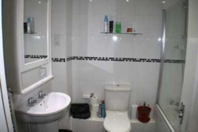  Image of 2 Bedroom Semi-Detached to rent at Barley Gardens Winnersh Wokingham, RG41 5JL