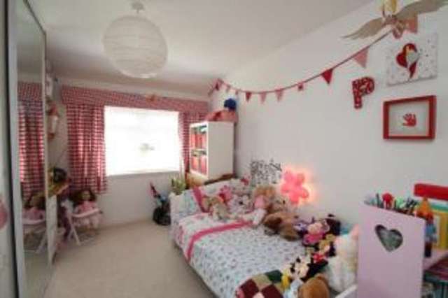  Image of 3 Bedroom Semi-Detached for sale at Clydebank West Dunbartonshire Drumchapel, G81 6PF