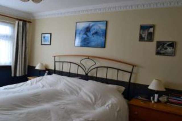  Image of 3 Bedroom Detached for sale at Burnham-On-Crouch Essex Burnham-on-Crouch, CM0 8EF