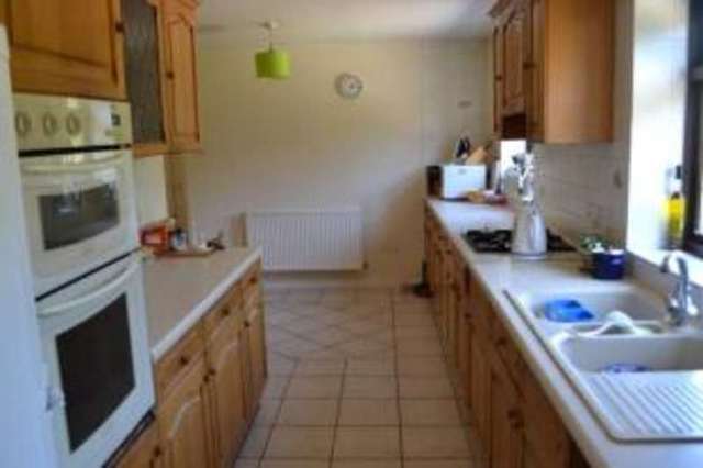  Image of 4 Bedroom Detached for sale at Burnham-on-Crouch Essex Burnham-on-Crouch, CM0 8EW