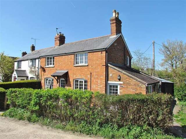  Image of 2 Bedroom Detached to rent at Catt Lane  Stadhampton, OX44 7UN