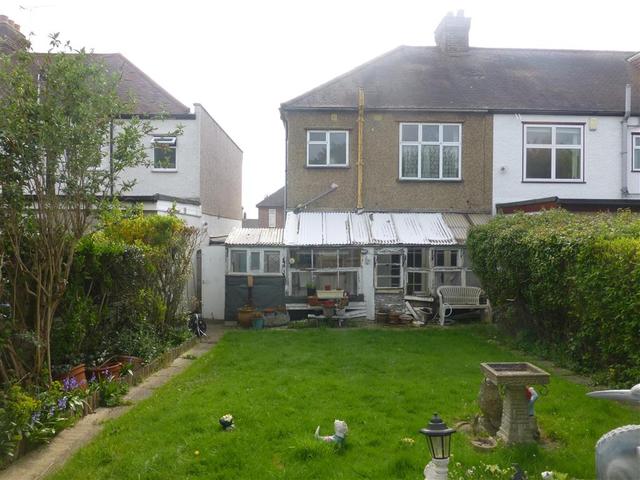  Image of 3 Bedroom Semi-Detached for sale at Buckhurst Hill Essex Buckhurst Hill, IG9 6EP