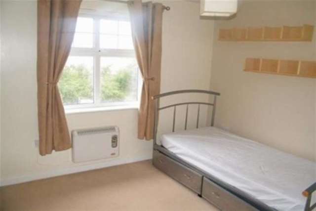  Image of 2 Bedroom Flat to rent at Liverpool, L33 4BD