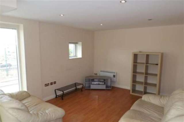  Image of 2 Bedroom Flat to rent at Gateshead, NE8 2ER