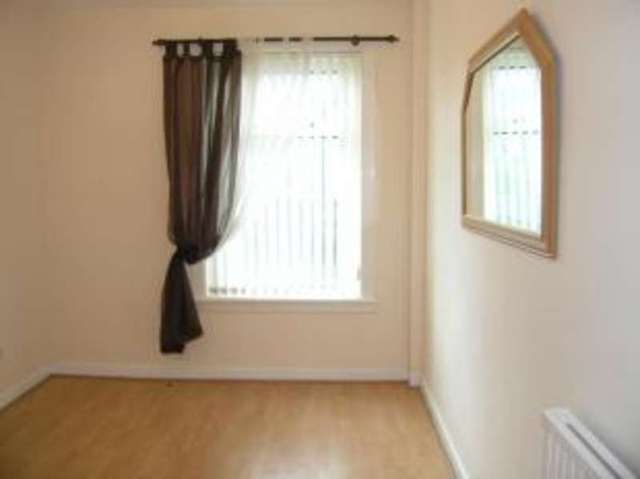  Image of 2 Bedroom Terraced for sale at Glasgow Lanarkshire Stepps, G33 3QA
