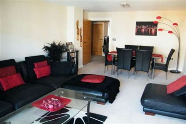  Image of 1 Bedroom Flat to rent at Cardiff, CF10 5NS