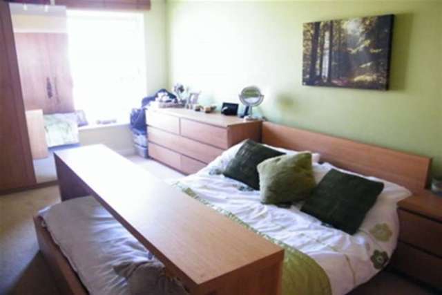  Image of 1 Bedroom Flat to rent at Cardiff, CF10 5NS