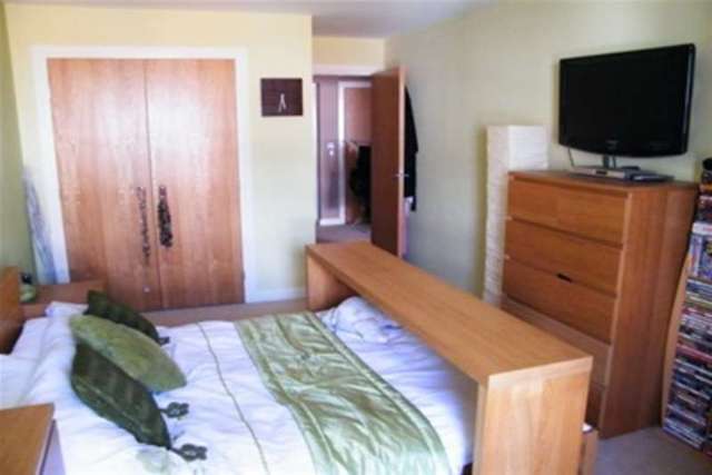  Image of 1 Bedroom Flat to rent at Cardiff, CF10 5NS