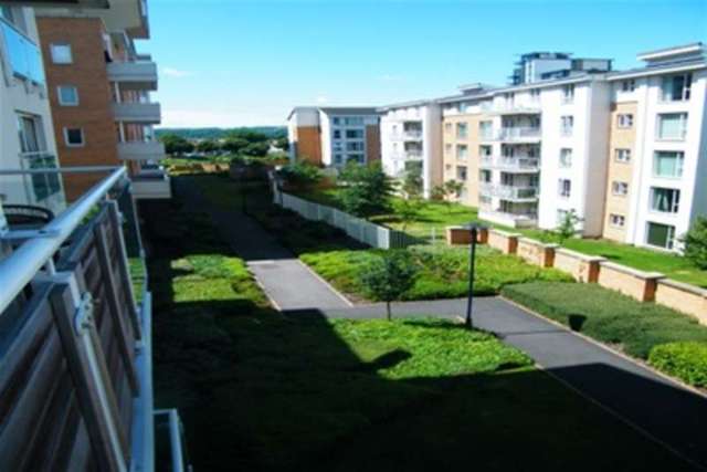 Image of 1 Bedroom Flat to rent at Cardiff, CF10 5NS