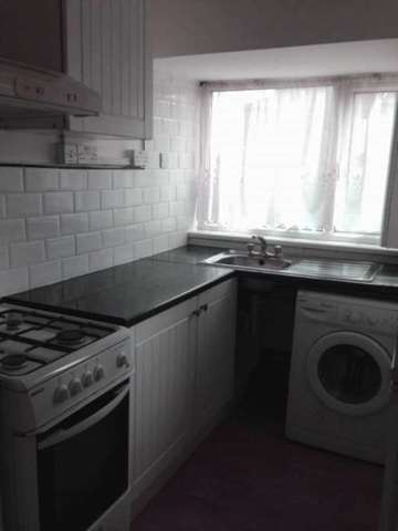  Image of 1 Bedroom Flat to rent at High Road Leytonstone Leytonstone London, E11 4PA