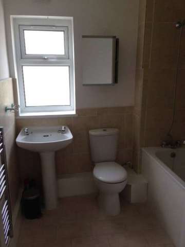 Image of 1 Bedroom Flat to rent at High Road Leytonstone Leytonstone London, E11 4PA
