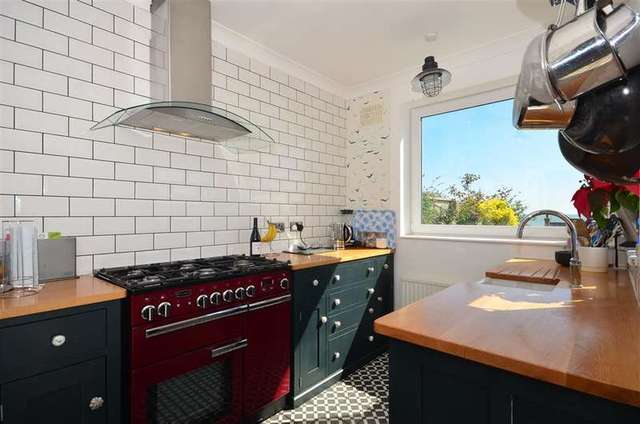  Image of 3 Bedroom Terraced for sale at Hythe Kent Hythe, CT21 5RU