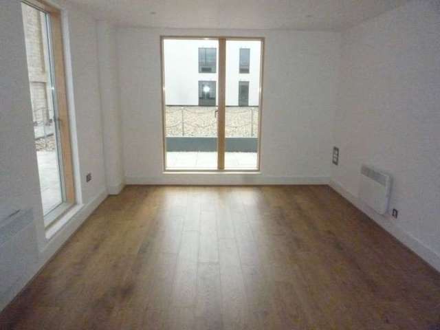  Image of 1 Bedroom Apartment to rent at College Street  Ipswich, IP4 1DJ