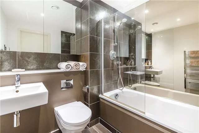  Image of 1 Bedroom Flat for sale at 24 Marsh Wall London Heron Quays, E14 9BT