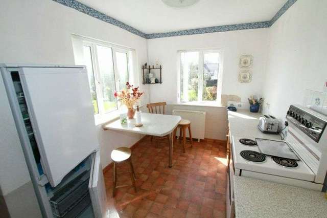  Image of 3 Bedroom Detached for sale at Langton Matravers  Swanage, BH19 3HF