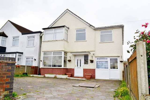  Image of 5 Bedroom Detached for sale at Warlingham Warlingham, CR6 9DS