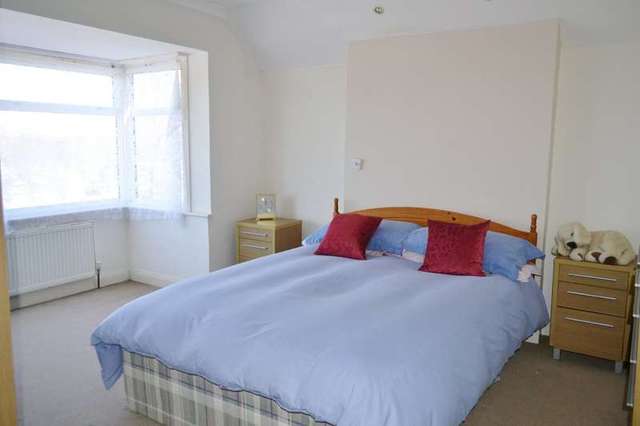  Image of 5 Bedroom Detached for sale at Warlingham Warlingham, CR6 9DS