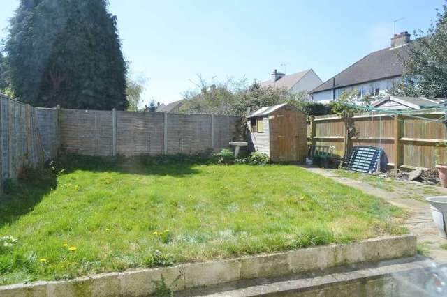  Image of 5 Bedroom Detached for sale at Warlingham Warlingham, CR6 9DS