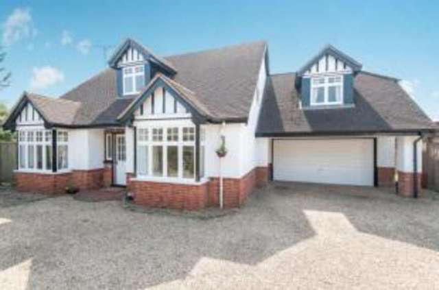  Image of 5 Bedroom Detached for sale at Maidenhead Berkshire Pinkneys Green, SL6 5DJ