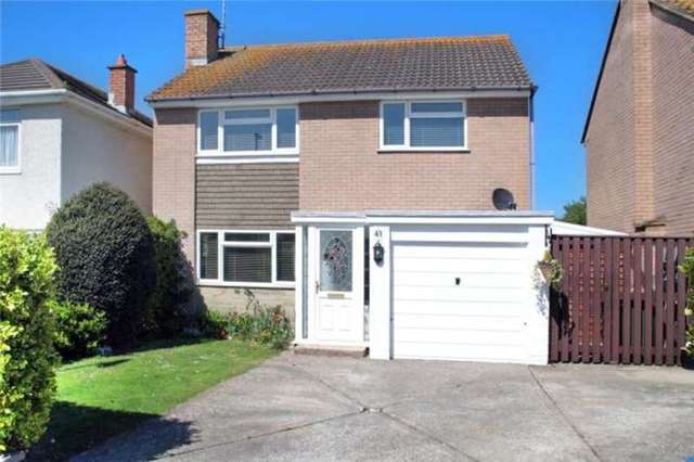 Image of 4 Bedroom Detached for sale at Rustington Rustington, BN16 2JP