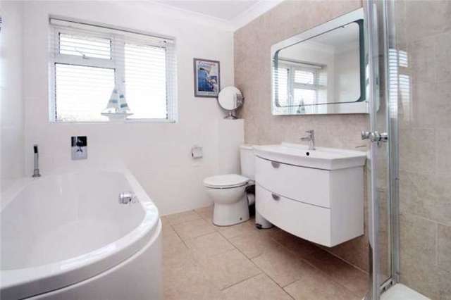  Image of 4 Bedroom Detached for sale at Rustington Rustington, BN16 2JP