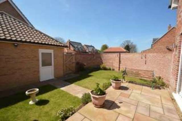  Image of 3 Bedroom Detached for sale at De Grey Close  New Costessey, NR5 0JD