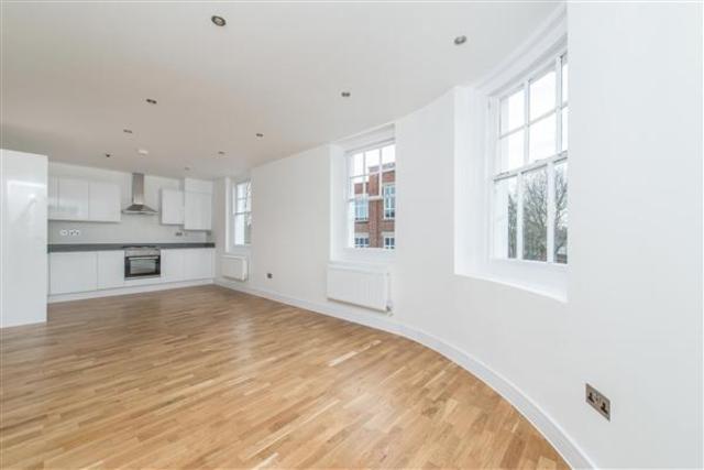  Image of 1 Bedroom Flat to rent at Deptford, SE8 3HS