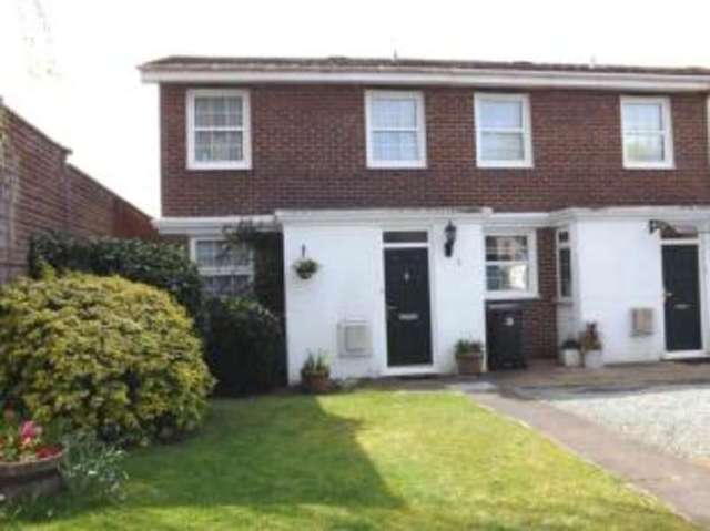  Image of 3 Bedroom Detached for sale at New Malden  New Malden, KT3 5BQ