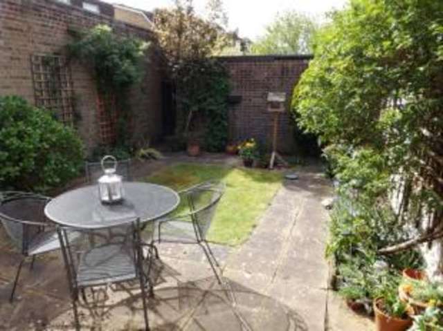  Image of 3 Bedroom Detached for sale at New Malden  New Malden, KT3 5BQ