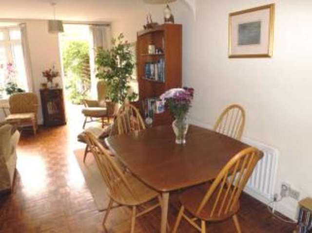 Image of 3 Bedroom Detached for sale at New Malden  New Malden, KT3 5BQ
