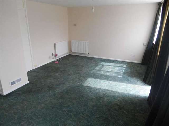  Image of 3 Bedroom Terraced for sale at Basildon Essex Basildon, SS14 3QZ