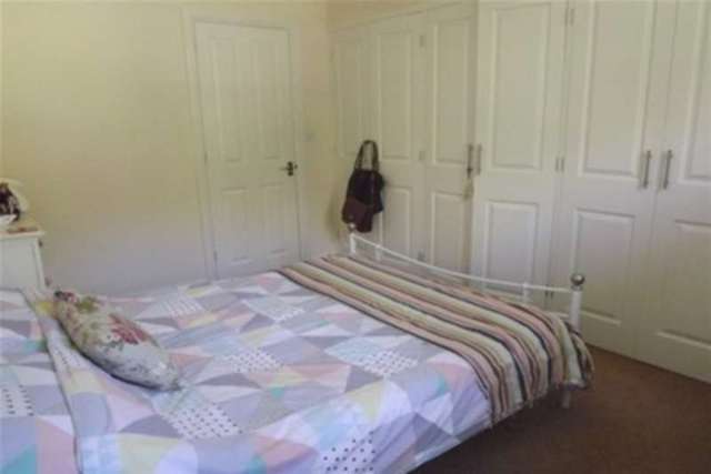 Image of 3 Bedroom Detached to rent at Chesterfield, S41 0EJ