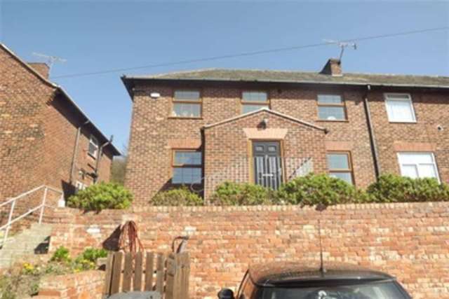  Image of 3 Bedroom Detached to rent at Chesterfield, S41 0EJ