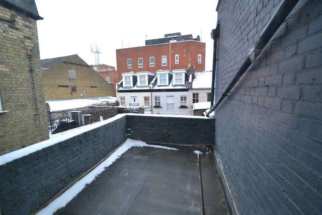  Image of Studio to rent at Putney, SW15 1SR