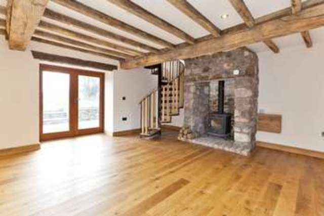  Image of 5 Bedroom Property for sale at Racecourse Road  Oswestry, SY10 7PL