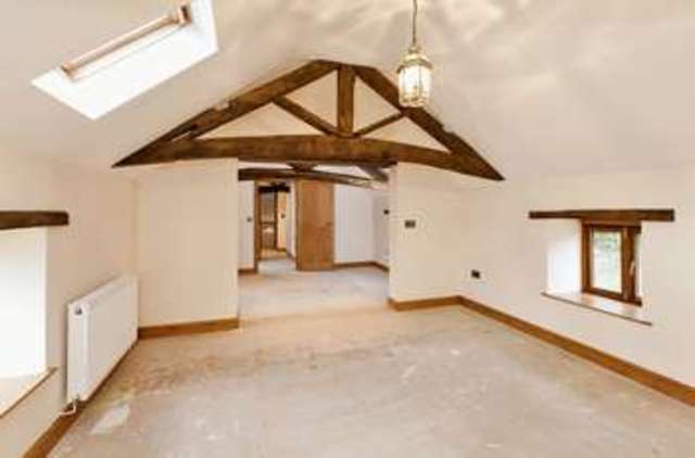  Image of 5 Bedroom Property for sale at Racecourse Road  Oswestry, SY10 7PL