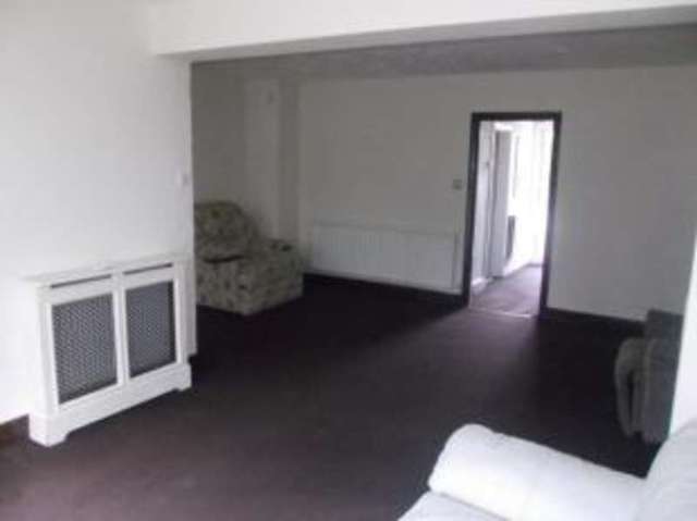  Image of 3 Bedroom Semi-Detached for sale at Romford  Gidea Park, RM2 5RA